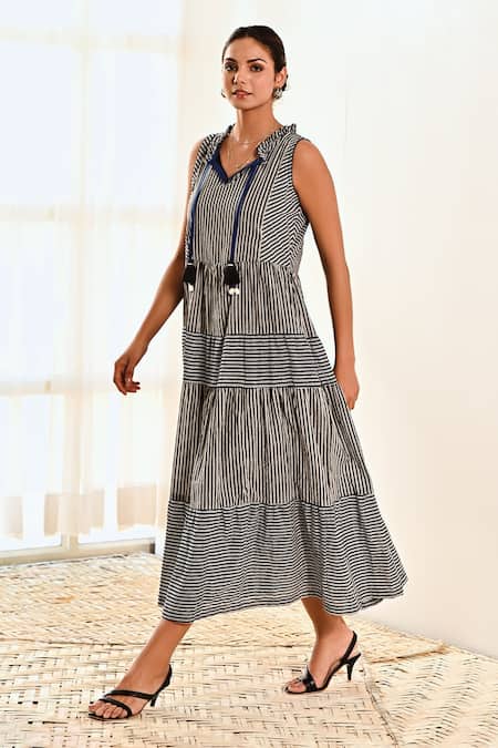 Moontara Black Cotton Tassels V-neck Stripe Pattern Sleeveless Dress Online at Aza Fashions Moontara_Black Cotton Tassels V-neck Stripe Pattern Sleeveless Dress _Online_at_Aza_Fashions