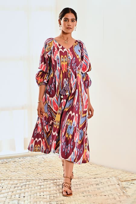 Moontara Purple Cotton V-neck Abstract Print Balloon Sleeve Dress Online at Aza Fashions Moontara_Purple Cotton V-neck Abstract Print Balloon Sleeve Dress _Online_at_Aza_Fashions