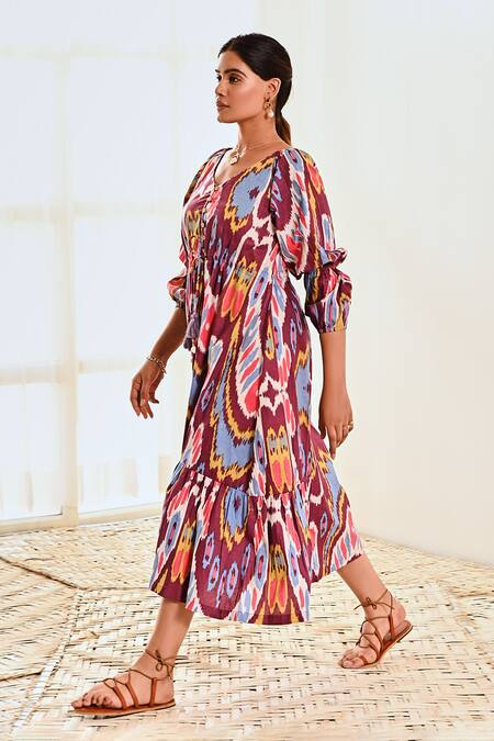 Buy Moontara Purple Cotton V-neck Abstract Print Balloon Sleeve Dress Online at Aza Fashions Buy_Moontara_Purple Cotton V-neck Abstract Print Balloon Sleeve Dress _Online_at_Aza_Fashions