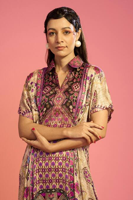 The Boozy Button Brown Silk Collared Mughal Floral Print Kaftan at Aza Fashions The Boozy Button_Brown Silk Collared Mughal Floral Print Kaftan_at_Aza_Fashions