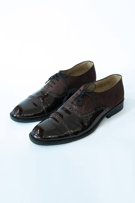 Shop SCHON ZAPATO Brown Suede Lace-up Designer Shoes at Aza Fashions Shop_SCHON ZAPATO_Brown Suede Lace-up Designer Shoes _at_Aza_Fashions