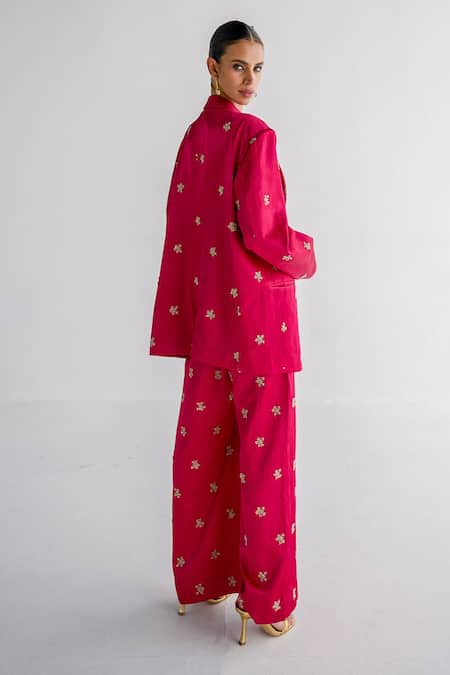 Shop Esha Arora Fuchsia Maheshwari, Satin Embroidery Oversized Blazer And Pant Set at Aza Fashions Shop_Esha Arora_Fuchsia Maheshwari, Satin Embroidery Oversized Blazer And Pant Set _at_Aza_Fashions