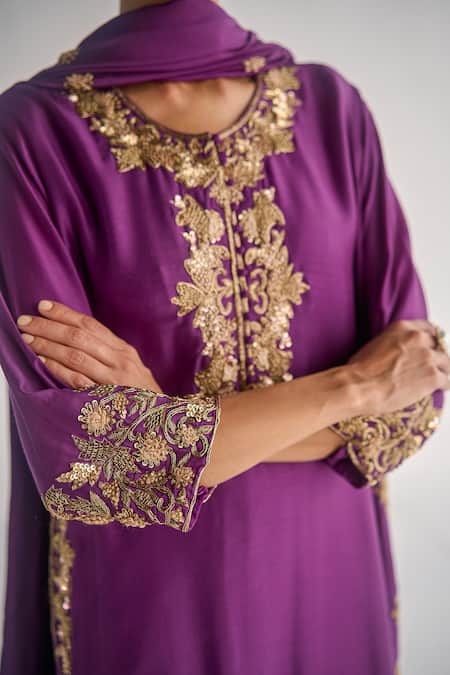 Shop Esha Arora Purple , Silk, Satin Embroidery, Zari Floral Straight Kurta Set Online at Aza Fashions Shop_Esha Arora_Purple , Silk, Satin Embroidery, Zari Floral Straight Kurta Set _Online_at_Aza_Fashions