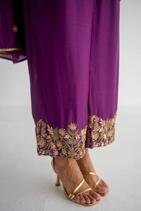 Esha Arora Purple , Silk, Satin Embroidery, Zari Floral Straight Kurta Set at Aza Fashions Esha Arora_Purple , Silk, Satin Embroidery, Zari Floral Straight Kurta Set _at_Aza_Fashions