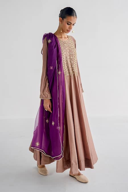 Esha Arora_Grey Silk, Chanderi, Linen, Chiffon Embroidery, Zari Round Zardosi Anarkali Set _Online_at_Aza_Fashions