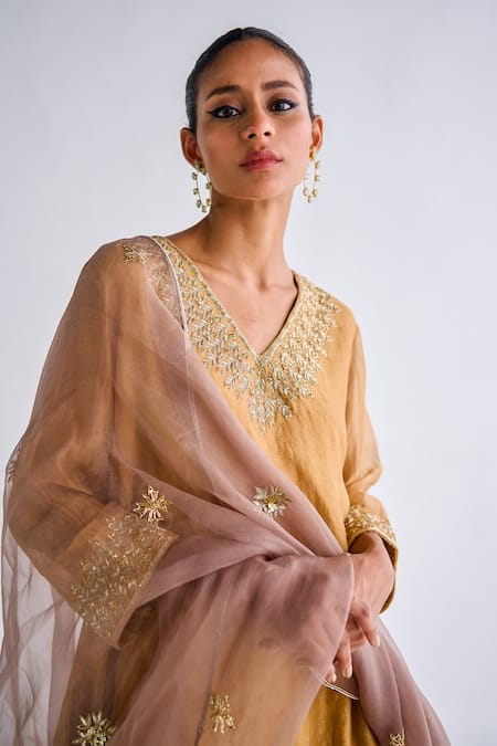 Shop Esha Arora Gold Cotton Satin, Linen, Chiffon Embroidery, Zari V-neck Zardosi Kurta Set Online at Aza Fashions Shop_Esha Arora_Gold Cotton Satin, Linen, Chiffon Embroidery, Zari V-neck Zardosi Kurta Set _Online_at_Aza_Fashions