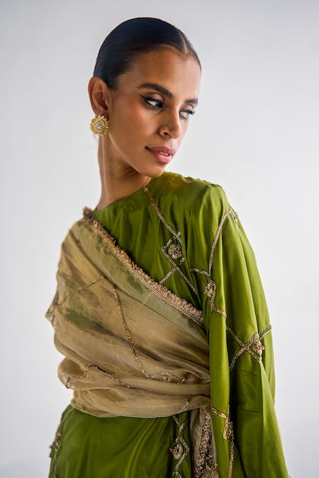 Buy_Esha Arora_Green Silk, Tissue, Linen Embroidery Round Neck Zardosi Kurta Set _Online_at_Aza_Fashions