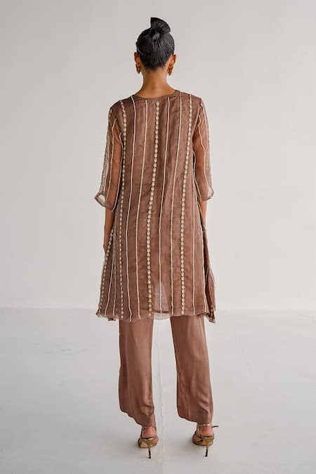 Esha Arora Geometric Embroidered Kurta Set 