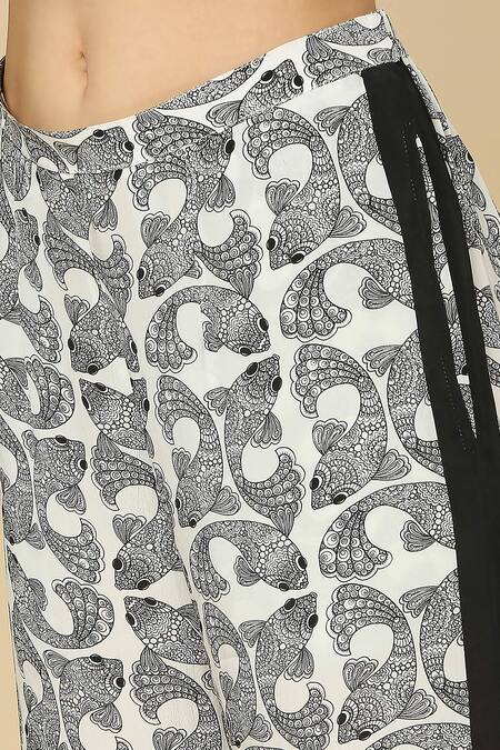 Buy Neha Gursahani Black Viscose Boat Neck Fish Print Kaftan And Pant Set Buy_Neha Gursahani_Black Viscose Boat Neck Fish Print Kaftan And Pant Set