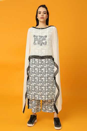 Neha Gursahani_Black Georgette, Viscose Embroidery Round Neck Fish Print Kurta Pant Set _Online_at_Aza_Fashions