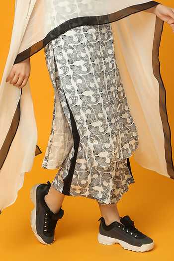 Shop_Neha Gursahani_Black Georgette, Viscose Embroidery Round Neck Fish Print Kurta Pant Set _Online_at_Aza_Fashions