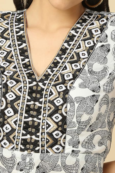 Neha Gursahani Black Viscose Embroidery V-neck Fish Print Draped Cocoon Dress at Aza Fashions Neha Gursahani_Black Viscose Embroidery V-neck Fish Print Draped Cocoon Dress _at_Aza_Fashions