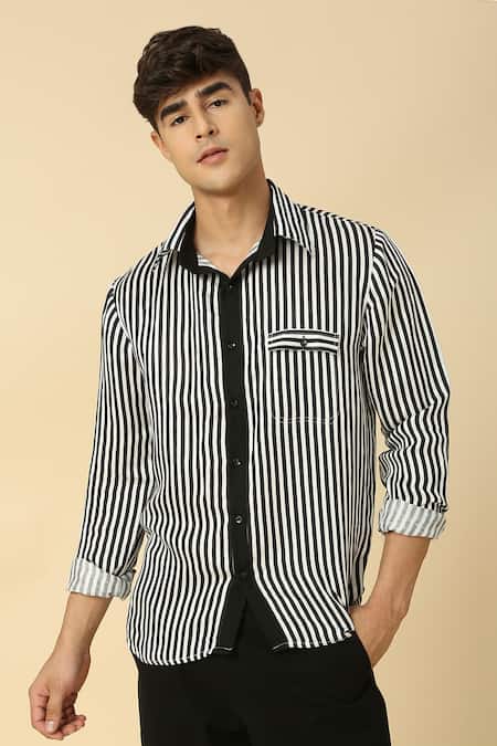 What's happening to the striped shirts?