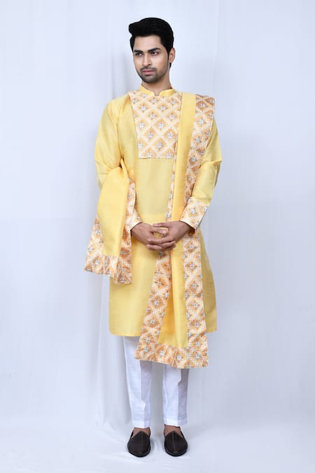 Arihant Rai Sinha Embroidered Yoke Kurta Set 