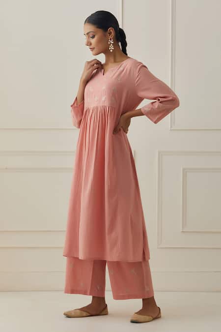 Buy_Kamaltaas_Peach Cotton Embroidery, Piping Split V-neck Sleeve Kurta And Pant Set _Online_at_Aza_Fashions