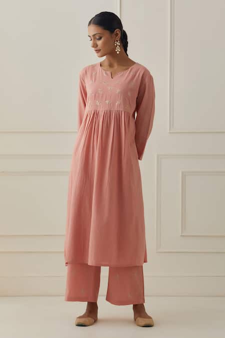 Shop Kamaltaas Peach Cotton Embroidery Split V-neck Sleeve Kurta Pant Set Online at Aza Fashions Shop_Kamaltaas_Peach Cotton Embroidery Split V-neck Sleeve Kurta Pant Set _Online_at_Aza_Fashions