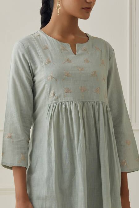 Buy Kamaltaas Green Cotton, Chiffon Embroidery Split V-neck Yoke Hand Kurta Pant Set Online at Aza Fashions Buy_Kamaltaas_Green Cotton, Chiffon Embroidery Split V-neck Yoke Hand Kurta Pant Set _Online_at_Aza_Fashions