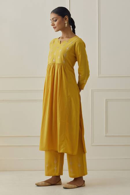Buy_Kamaltaas_Yellow Cotton Embroidery Split V-neck Yoke And Sleeve Work Kurta Set _Online_at_Aza_Fashions