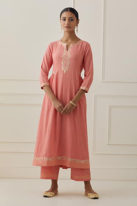 Kamaltaas Pink Cotton Slub Hand Embroidered Pittan Panel Anarkali And Pant Set  