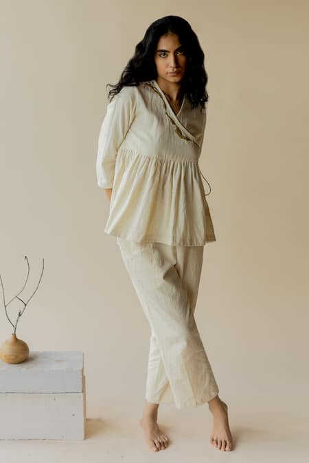 Shop_Nirjara_Off White Handloom Cotton Beads V-neck Ren Kediyu Neckline Embellished Top_Online_at_Aza_Fashions