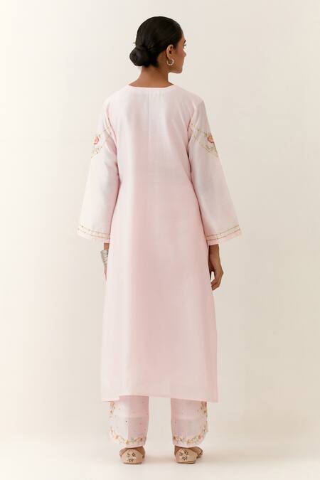 Anantaa By Roohi Silk Chanderi Embroidered Kurta 