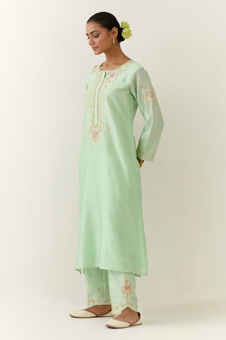 Buy Anantaa By Roohi Green Silk, Chanderi Embroidery Round Neck Kurta Online at Aza Fashions Buy_Anantaa By Roohi_Green Silk, Chanderi Embroidery Round Neck Kurta _Online_at_Aza_Fashions