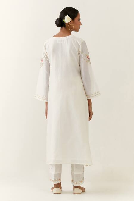 Anantaa By Roohi Silk Chanderi Round Neck Kurta 