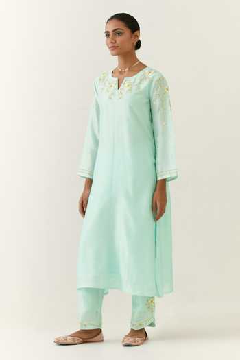 Buy_Anantaa By Roohi_Blue Silk, Chanderi, Chiffon Embroidery Collared Kurta Palazzo Set 