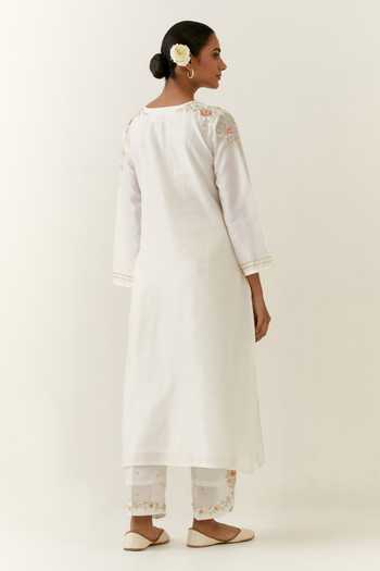 Shop_Anantaa By Roohi_Off White Silk, Chanderi Embroidery Split V-neck Kurta And Palazzo Set _Online_at_Aza_Fashions