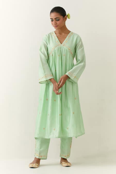 Shop_Anantaa By Roohi_Green Silk, Chanderi Embroidery V-neck Gathered Kurta Palazzo Set _Online_at_Aza_Fashions