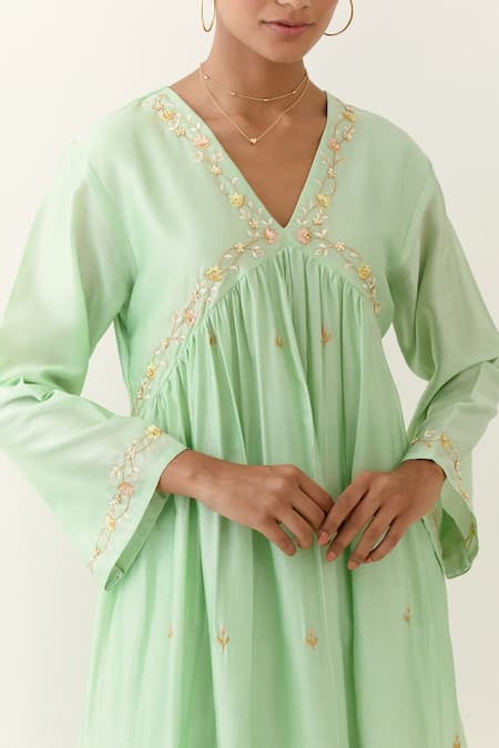 Shop_Anantaa By Roohi_Green Silk, Chanderi Embroidery V-neck Gathered Kurta Palazzo Set 