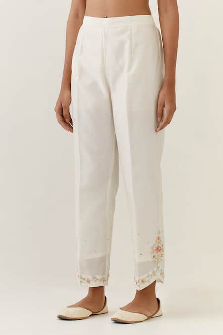 Anantaa By Roohi_Off White Silk, Chanderi Embroidery V-neck Floral Kurta And Palazzo Set _Online_at_Aza_Fashions