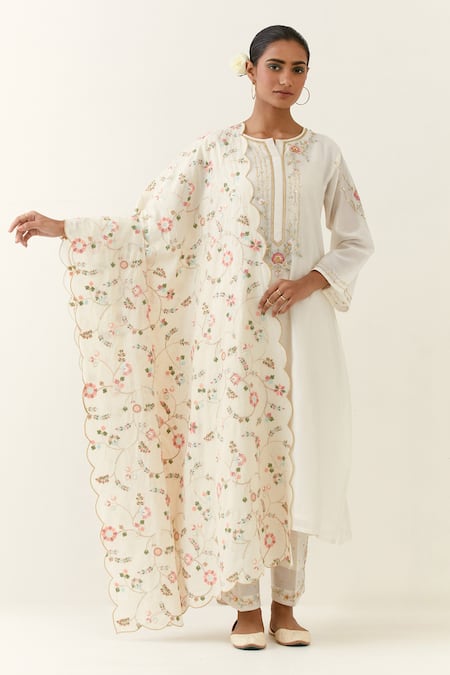 Anantaa By Roohi Off White Cotton Embroidery, Sequins Floral Dupatta Online at Aza Fashions Anantaa By Roohi_Off White Cotton Embroidery, Sequins Floral Dupatta _Online_at_Aza_Fashions