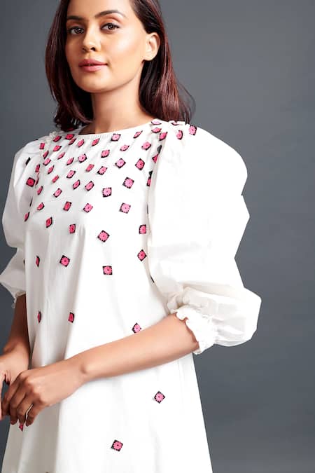 Deepika Arora_White Cotton Embroidery Boat Neck Geometric Applique Dress_Online_at_Aza_Fashions