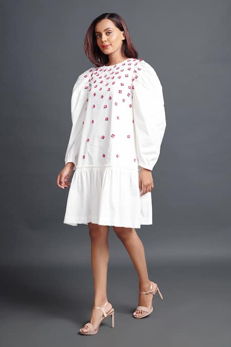 Buy Deepika Arora White Cotton Embroidery Boat Neck Short Backless Dress Online at Aza Fashions Buy_Deepika Arora_White Cotton Embroidery Boat Neck Short Backless Dress_Online_at_Aza_Fashions