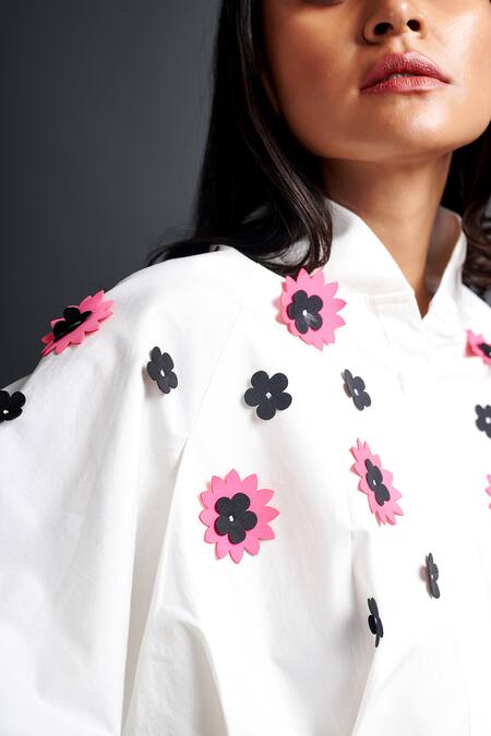 Buy_Deepika Arora_White Cotton Fabric Flowers, Applique Mandarin Collar Shirt And Pant Set_Online_at_Aza_Fashions