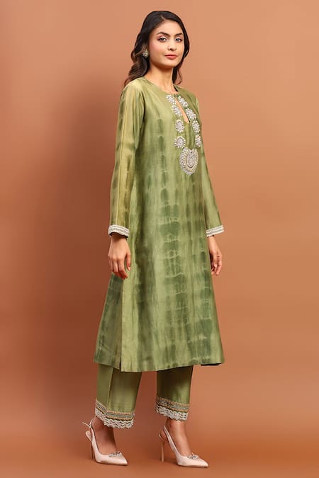 Soniya G Green Georgette Sequins, Beads, Embroidery Keyhole Pakistani Tie-dyed Kurta Set at Aza Fashions Soniya G_Green Georgette Sequins, Beads, Embroidery Keyhole Pakistani Tie-dyed Kurta Set _at_Aza_Fashions