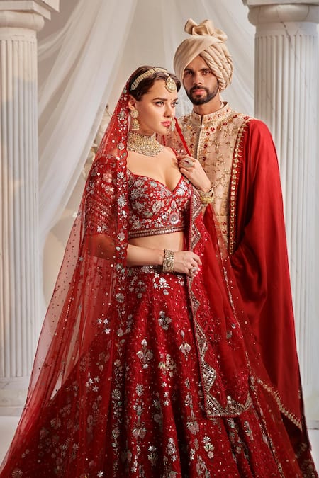 Rachit Khanna_Red Silk, Chiffon Embroidery Sweetheart Neck 3d Floral Jaal Bridal Lehenga Set _Online_at_Aza_Fashions