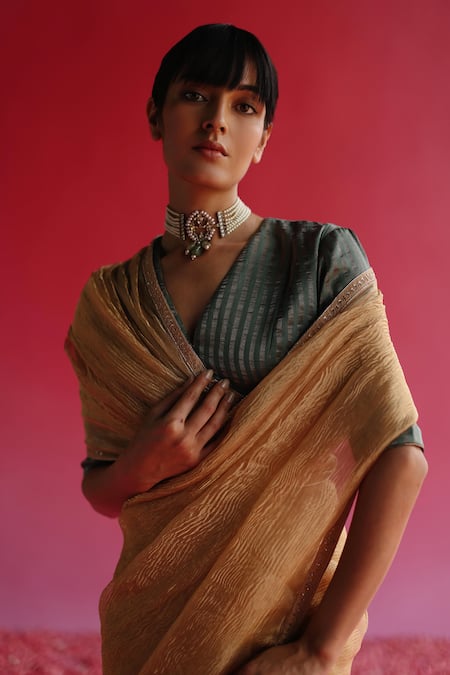 Shop_Taisha_Green Kota Doria, Silk Embroidery V-neck Kadhwa Woven Blouse _Online_at_Aza_Fashions