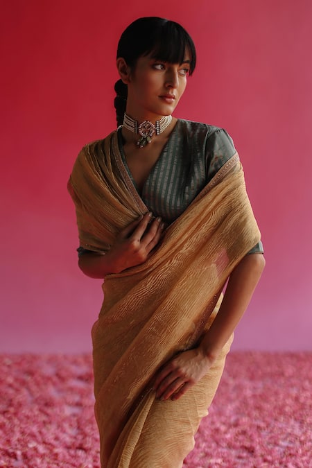 Taisha_Green Kota Doria, Silk Embroidery V-neck Kadhwa Woven Blouse _at_Aza_Fashions