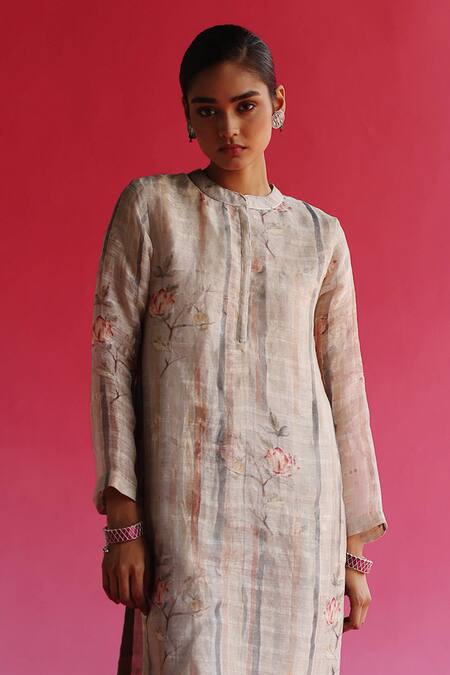 Taisha_Cream Linen, Silk, Cotton Embroidery, Bhuman Floral Pattern Kurta With Pant _Online_at_Aza_Fashions