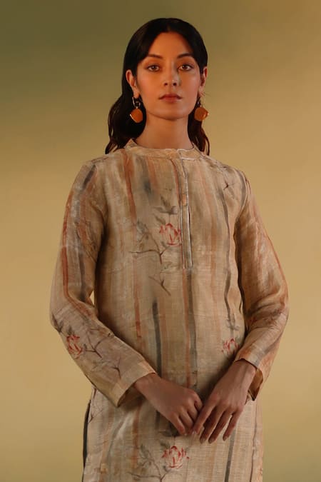 Taisha Yellow Linen, Silk, Cotton Embroidery Straight Floral Pattern Kurta With Pant at Aza Fashions Taisha_Yellow Linen, Silk, Cotton Embroidery Straight Floral Pattern Kurta With Pant _at_Aza_Fashions