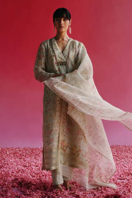 Shop_Taisha_Green Pure Handloom Sequin Weave Fabric Floral Gulbag Dupatta_at_Aza_Fashions