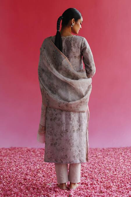 Shop_Taisha_Grey Handloom Cotton Embroidery Swaroop Floral Pattern Dupatta _at_Aza_Fashions