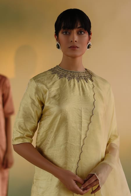 Buy_Taisha_Yellow Organza, Silk Woven Dupatta With Scalloped Edges _Online_at_Aza_Fashions