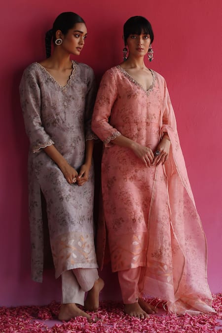 Taisha Grey Linen, Silk Embroidery, Sequins Swaroop Handloom Floral Pattern Kurta at Aza Fashions Taisha_Grey Linen, Silk Embroidery, Sequins Swaroop Handloom Floral Pattern Kurta _at_Aza_Fashions