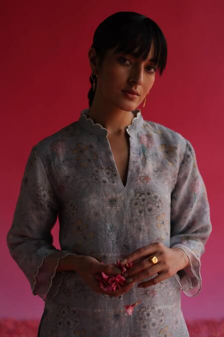 Buy_Taisha_Blue Linen, Silk Sequins Mandarin Collar Bagh Handloom Straight Kurta _Online_at_Aza_Fashions