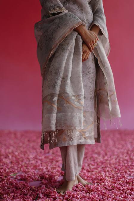 Shop_Taisha_Grey Linen, , Handloom Embroidery, Swaroop Floral Woven Kurta Set _Online_at_Aza_Fashions