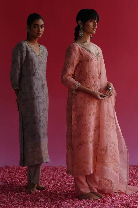 Taisha Pink Linen, Silk, , Handloom Swaroop Flower Woven Kurta Set Online at Aza Fashions Taisha_Pink Linen, Silk, , Handloom Swaroop Flower Woven Kurta Set _Online_at_Aza_Fashions