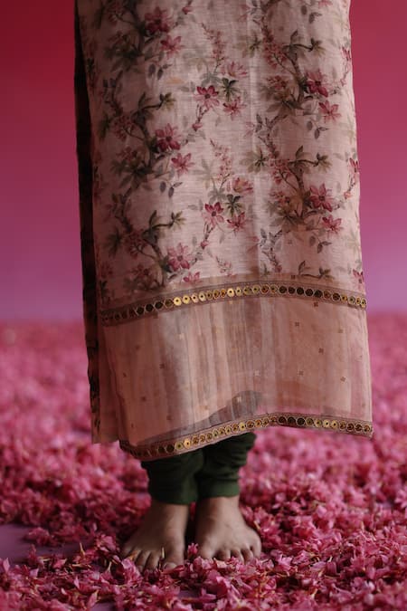 Shop Taisha Pink Linen, , Handloom Embroidery, Aacho Floral Woven Kurta Set Online at Aza Fashions Shop_Taisha_Pink Linen, , Handloom Embroidery, Aacho Floral Woven Kurta Set _Online_at_Aza_Fashions